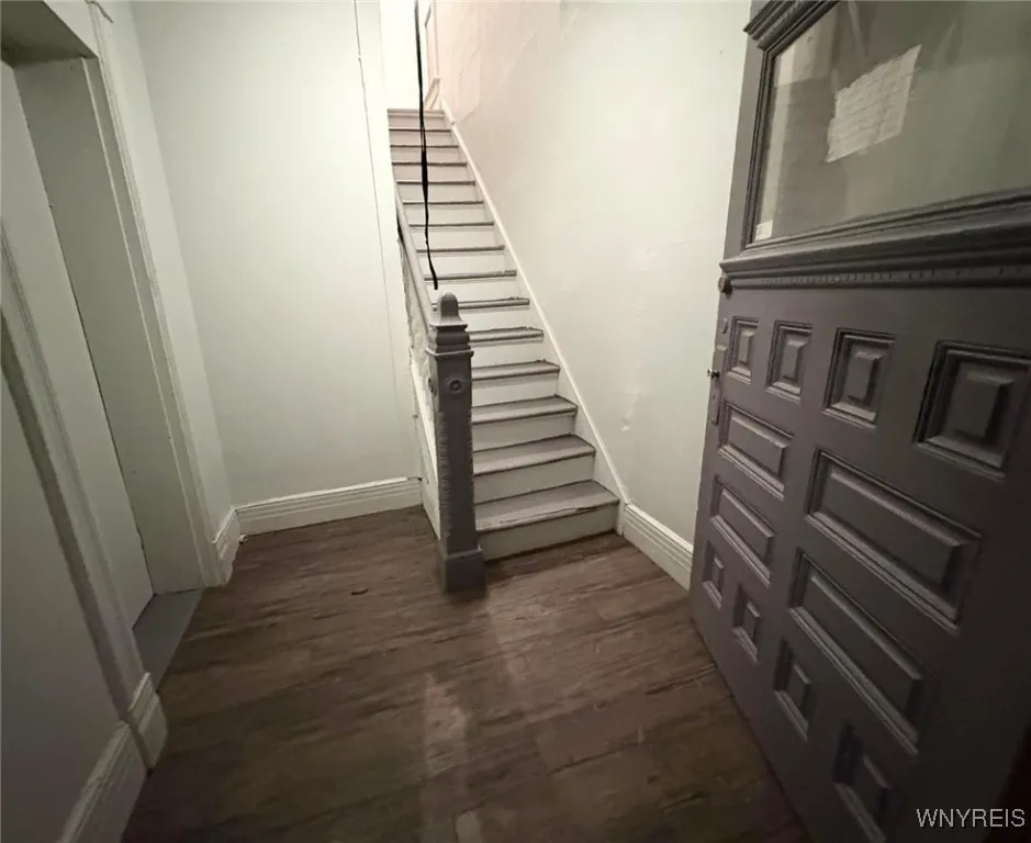 325 Breckenridge Street, Buffalo, New York 14213, Buffalo, New York 14213, 6 Bedrooms Bedrooms, ,2 BathroomsBathrooms,Residential,For Sale,325 Breckenridge Street, Buffalo, New York 14213,0,B1650805