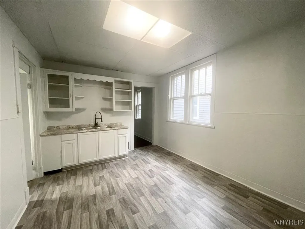 325 Breckenridge Street, Buffalo, New York 14213, Buffalo, New York 14213, 6 Bedrooms Bedrooms, ,2 BathroomsBathrooms,Residential,For Sale,325 Breckenridge Street, Buffalo, New York 14213,0,B1650805