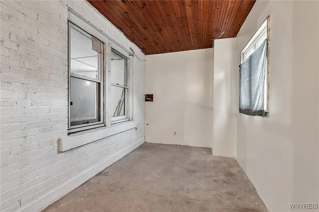 16 Drexel Road, Buffalo, New York 14214, Buffalo, New York 14214, 4 Bedrooms Bedrooms, 12 Rooms Rooms,1 BathroomBathrooms,Residential,For Sale,16 Drexel Road, Buffalo, New York 14214,0,B1650458