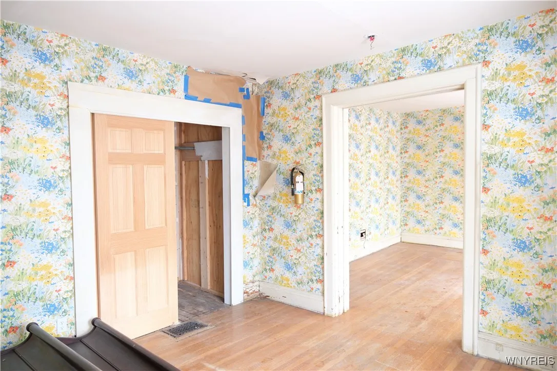 76 Lancaster Avenue, Buffalo, New York 14222, Buffalo, New York 14222, 4 Bedrooms Bedrooms, 12 Rooms Rooms,2 BathroomsBathrooms,Residential,For Sale,76 Lancaster Avenue, Buffalo, New York 14222,0,B1650621