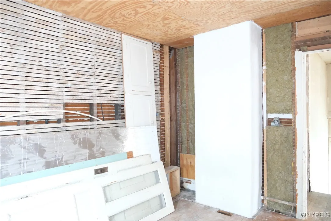 76 Lancaster Avenue, Buffalo, New York 14222, Buffalo, New York 14222, 4 Bedrooms Bedrooms, 12 Rooms Rooms,2 BathroomsBathrooms,Residential,For Sale,76 Lancaster Avenue, Buffalo, New York 14222,0,B1650621