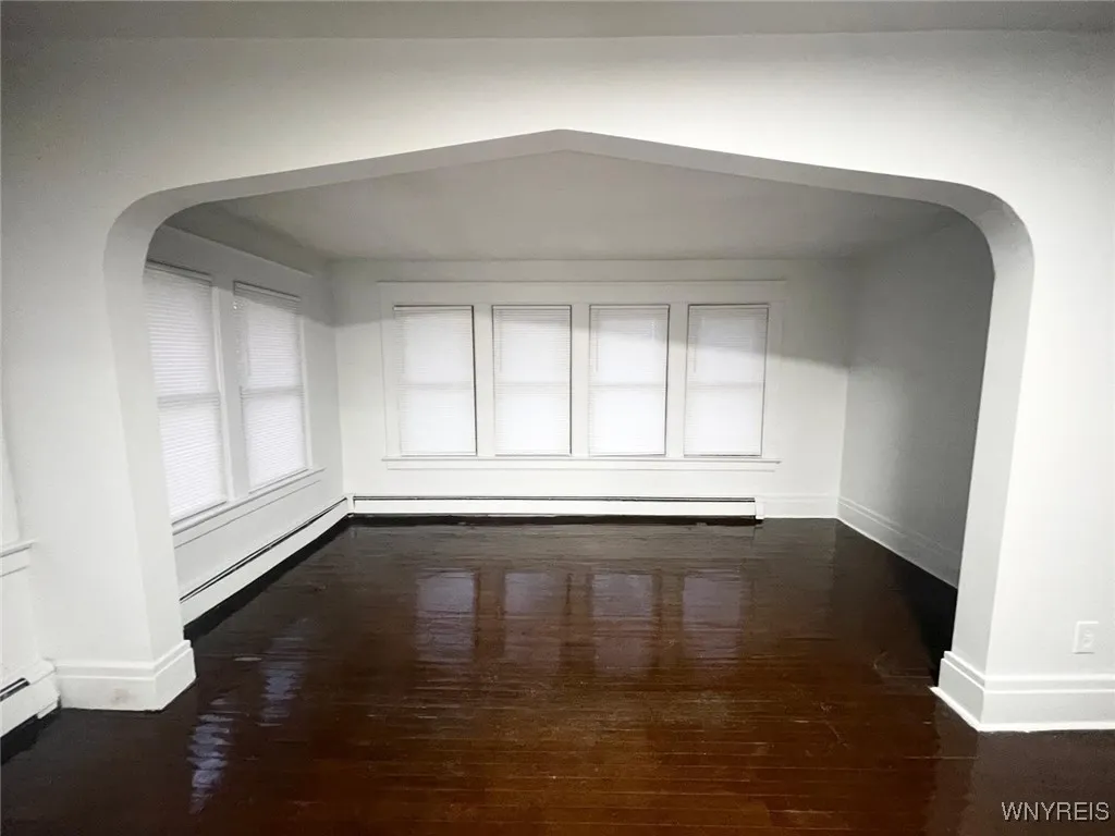 353 Warwick Avenue, Buffalo, New York 14215, Buffalo, New York 14215, 3 Bedrooms Bedrooms, 6 Rooms Rooms,1 BathroomBathrooms,Residential,For Sale,353 Warwick Avenue, Buffalo, New York 14215,0,B1650810