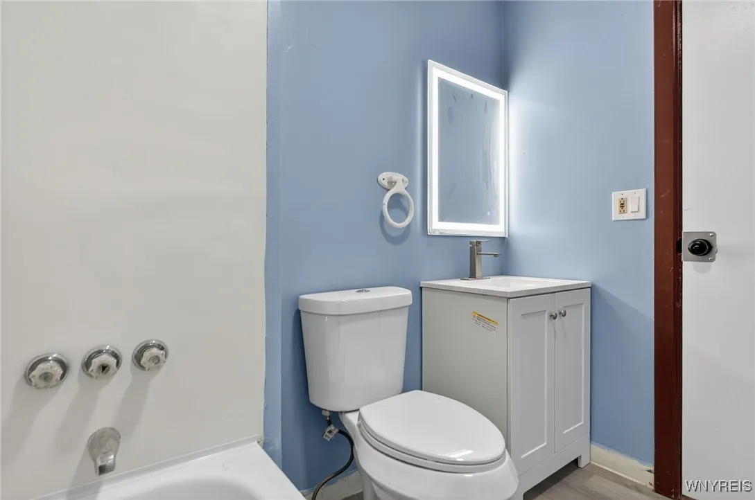 1957 Whitney Avenue, Niagara Falls, New York 14301, Niagara Falls, New York 14301, 4 Bedrooms Bedrooms, 9 Rooms Rooms,1 BathroomBathrooms,Residential,For Sale,1957 Whitney Avenue, Niagara Falls, New York 14301,0,B1650717