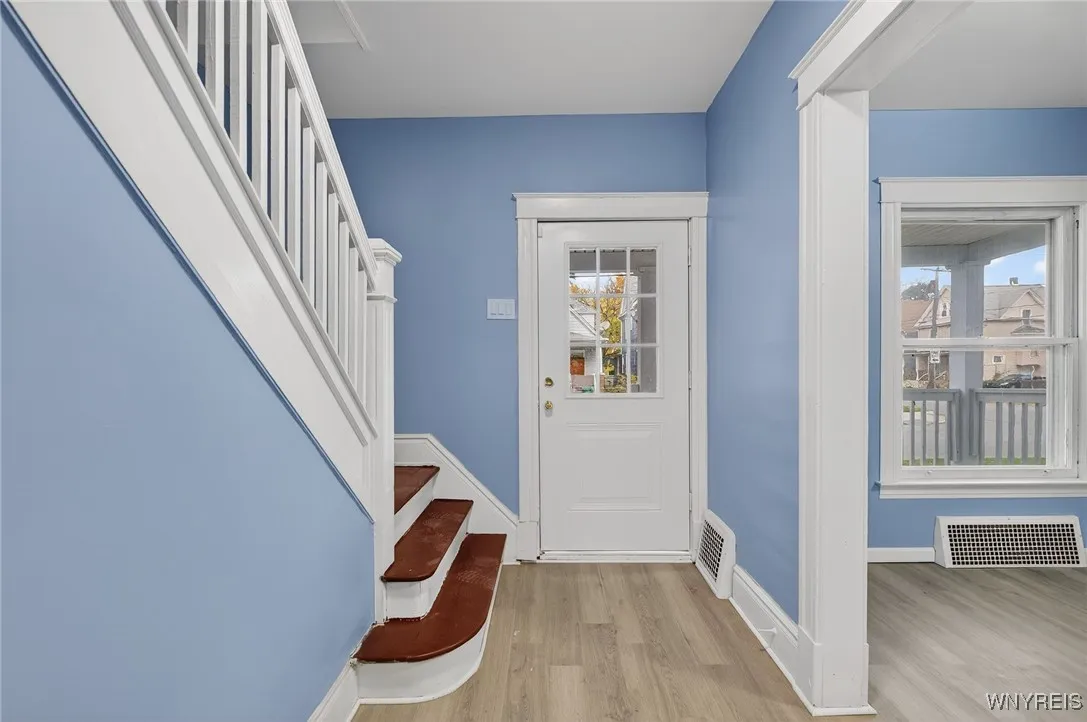 1957 Whitney Avenue, Niagara Falls, New York 14301, Niagara Falls, New York 14301, 4 Bedrooms Bedrooms, 9 Rooms Rooms,1 BathroomBathrooms,Residential,For Sale,1957 Whitney Avenue, Niagara Falls, New York 14301,0,B1650717