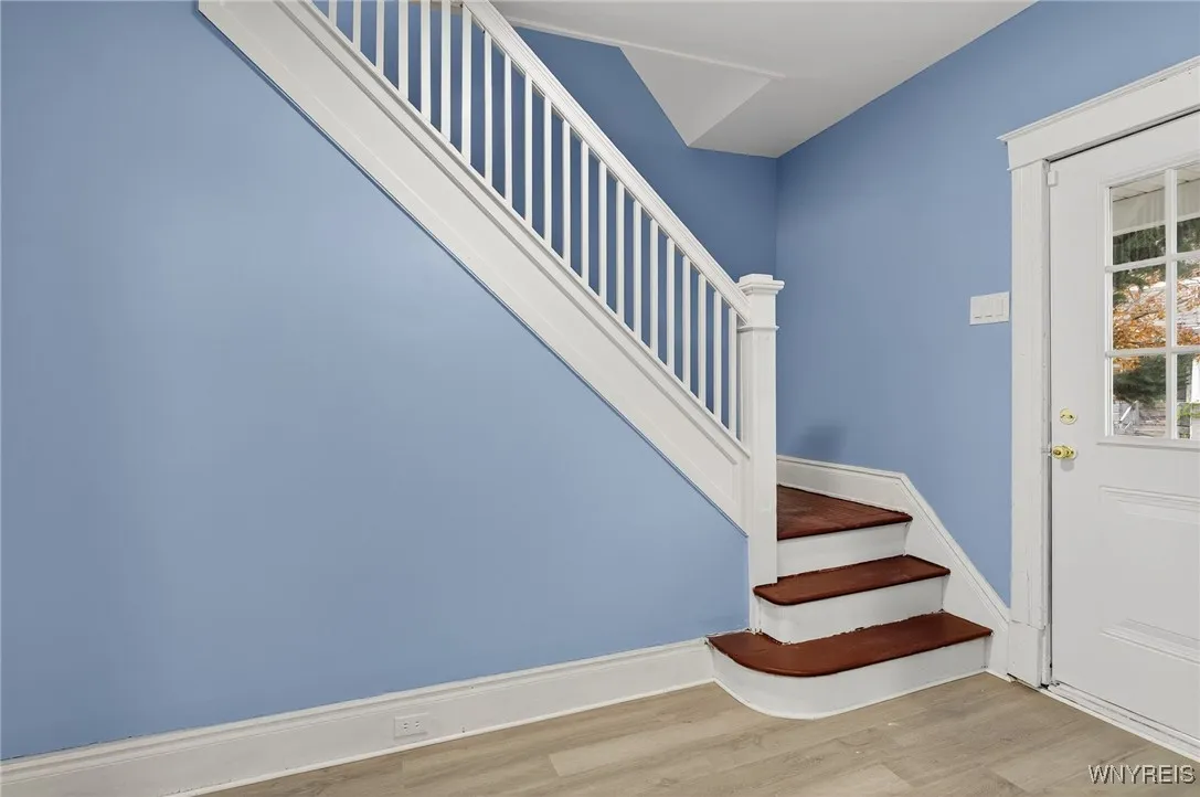 1957 Whitney Avenue, Niagara Falls, New York 14301, Niagara Falls, New York 14301, 4 Bedrooms Bedrooms, 9 Rooms Rooms,1 BathroomBathrooms,Residential,For Sale,1957 Whitney Avenue, Niagara Falls, New York 14301,0,B1650717