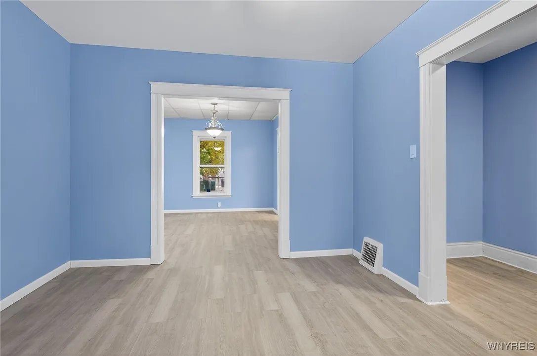 1957 Whitney Avenue, Niagara Falls, New York 14301, Niagara Falls, New York 14301, 4 Bedrooms Bedrooms, 9 Rooms Rooms,1 BathroomBathrooms,Residential,For Sale,1957 Whitney Avenue, Niagara Falls, New York 14301,0,B1650717