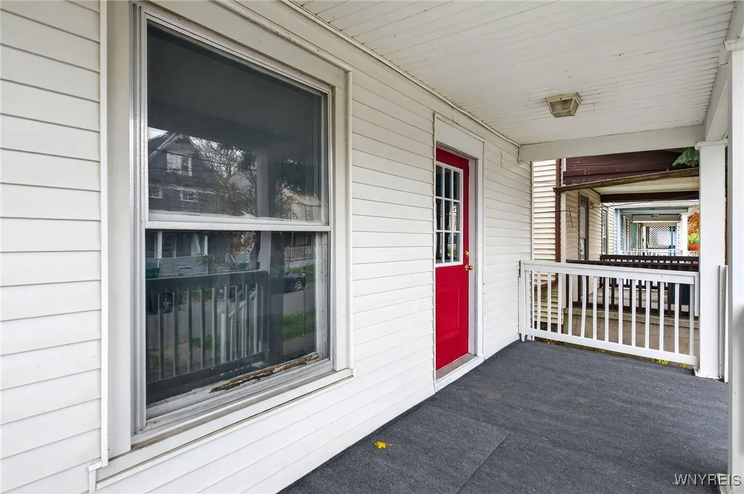 1957 Whitney Avenue, Niagara Falls, New York 14301, Niagara Falls, New York 14301, 4 Bedrooms Bedrooms, 9 Rooms Rooms,1 BathroomBathrooms,Residential,For Sale,1957 Whitney Avenue, Niagara Falls, New York 14301,0,B1650717