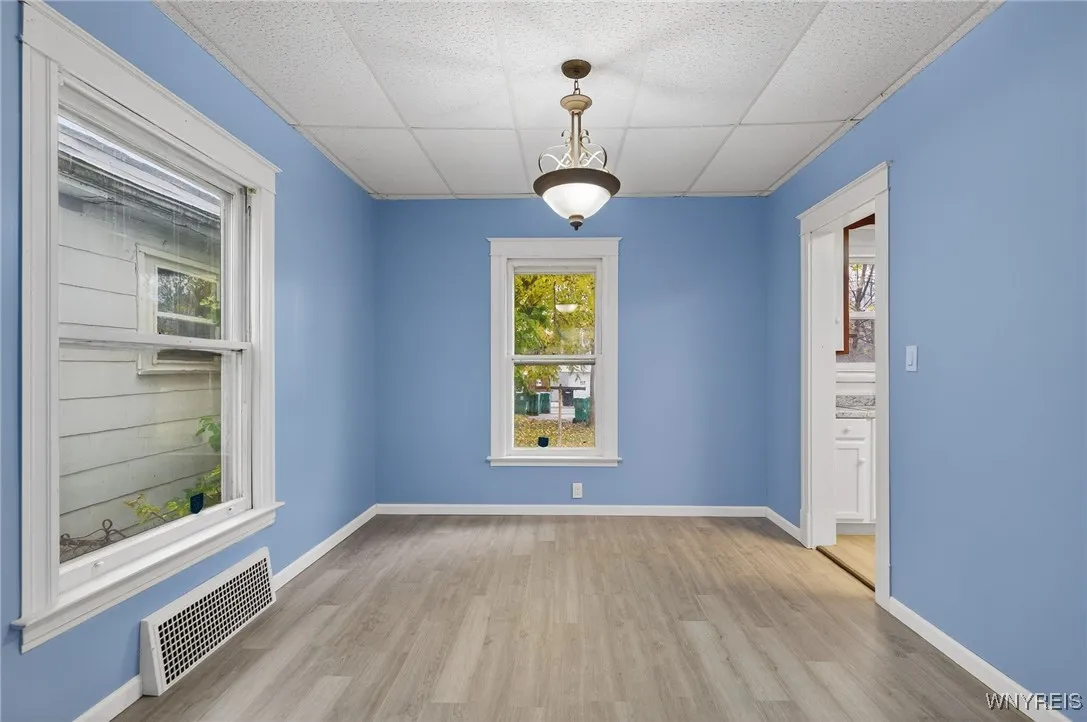 1957 Whitney Avenue, Niagara Falls, New York 14301, Niagara Falls, New York 14301, 4 Bedrooms Bedrooms, 9 Rooms Rooms,1 BathroomBathrooms,Residential,For Sale,1957 Whitney Avenue, Niagara Falls, New York 14301,0,B1650717