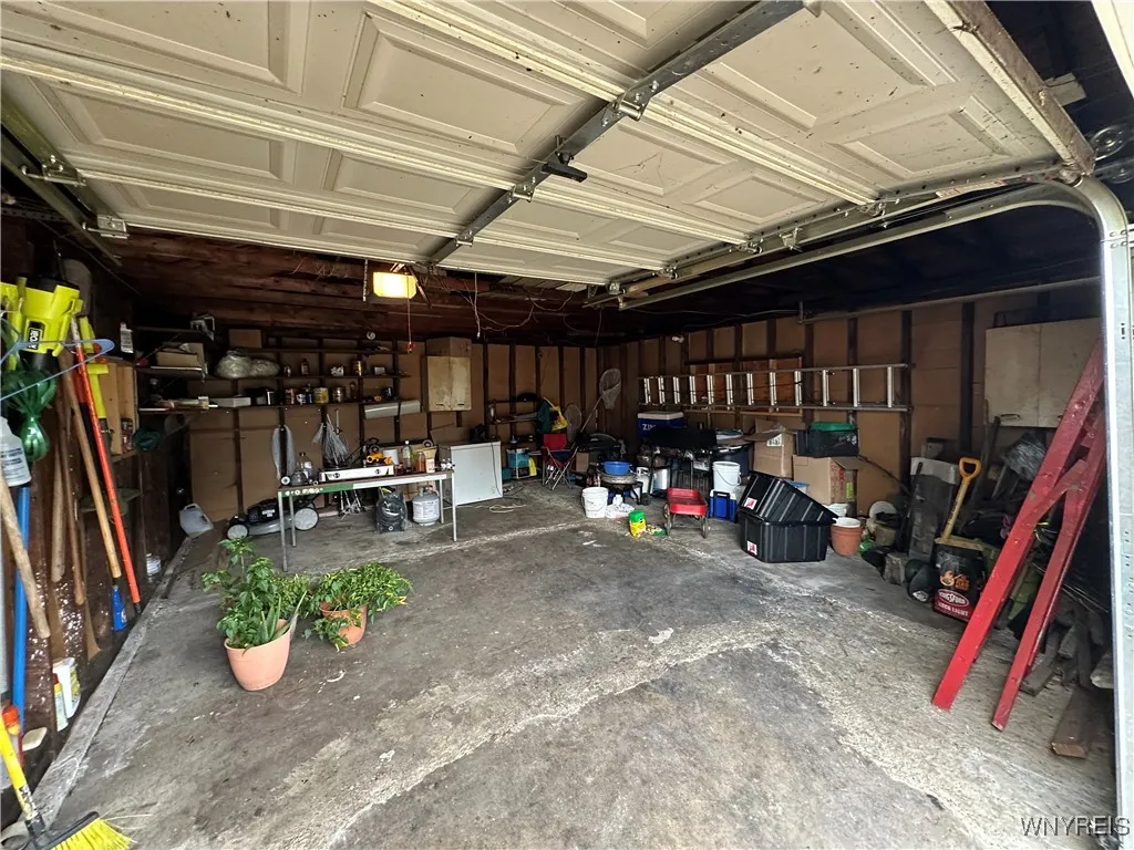 82 Beatrice Avenue, Buffalo, New York 14207, Buffalo, New York 14207, 3 Bedrooms Bedrooms, 7 Rooms Rooms,1 BathroomBathrooms,Residential,For Sale,82 Beatrice Avenue, Buffalo, New York 14207,0,B1650728