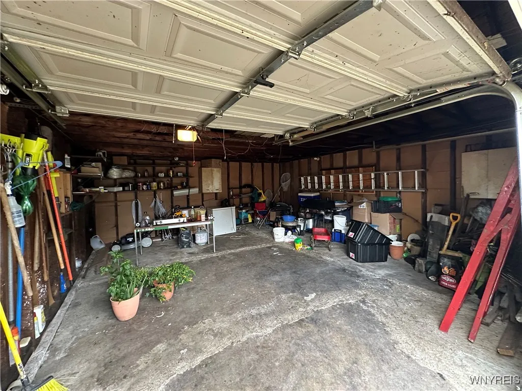 82 Beatrice Avenue, Buffalo, New York 14207, Buffalo, New York 14207, 3 Bedrooms Bedrooms, 7 Rooms Rooms,1 BathroomBathrooms,Residential,For Sale,82 Beatrice Avenue, Buffalo, New York 14207,0,B1650728