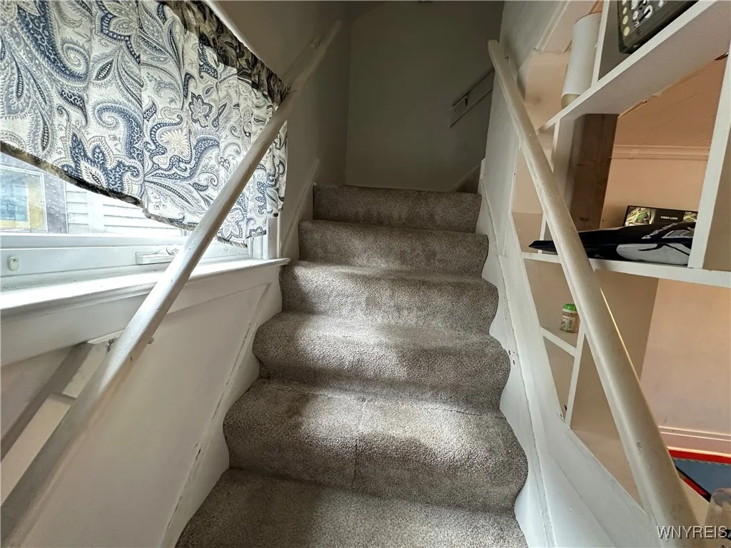 82 Beatrice Avenue, Buffalo, New York 14207, Buffalo, New York 14207, 3 Bedrooms Bedrooms, 7 Rooms Rooms,1 BathroomBathrooms,Residential,For Sale,82 Beatrice Avenue, Buffalo, New York 14207,0,B1650728