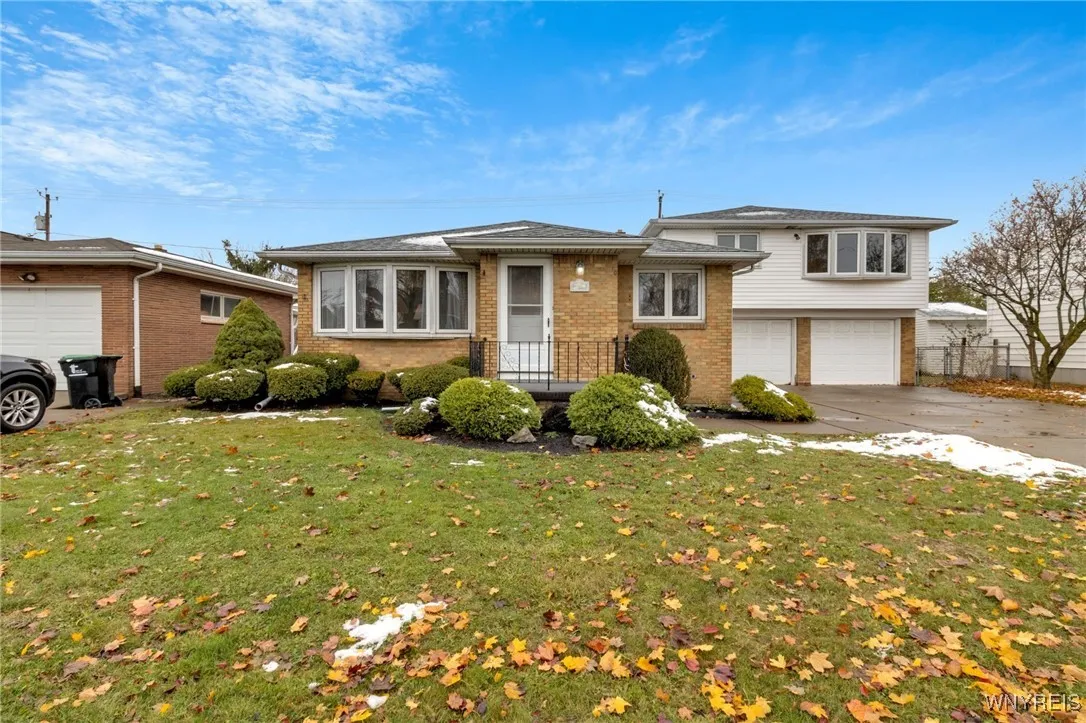 64 Joseph Drive, Tonawanda, New York 14150, Tonawanda, New York 14150, 5 Bedrooms Bedrooms, ,3 BathroomsBathrooms,Residential,For Sale,64 Joseph Drive, Tonawanda, New York 14150,0,B1650763