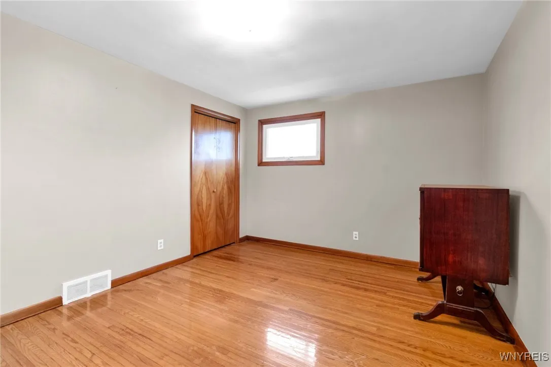 64 Joseph Drive, Tonawanda, New York 14150, Tonawanda, New York 14150, 5 Bedrooms Bedrooms, ,3 BathroomsBathrooms,Residential,For Sale,64 Joseph Drive, Tonawanda, New York 14150,0,B1650763