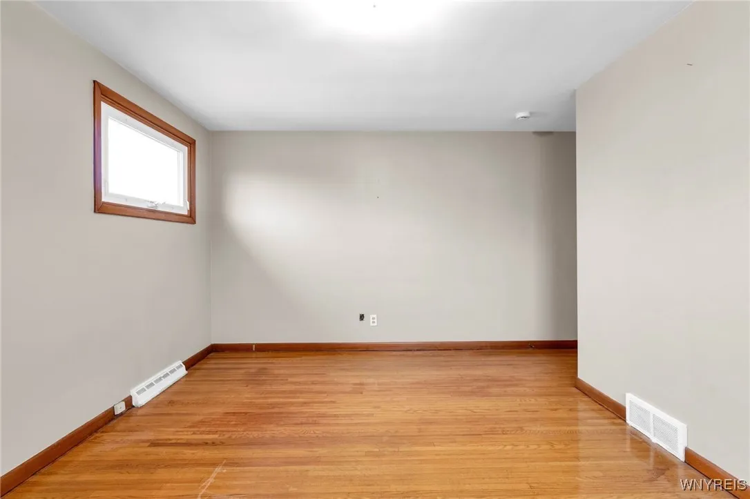 64 Joseph Drive, Tonawanda, New York 14150, Tonawanda, New York 14150, 5 Bedrooms Bedrooms, ,3 BathroomsBathrooms,Residential,For Sale,64 Joseph Drive, Tonawanda, New York 14150,0,B1650763