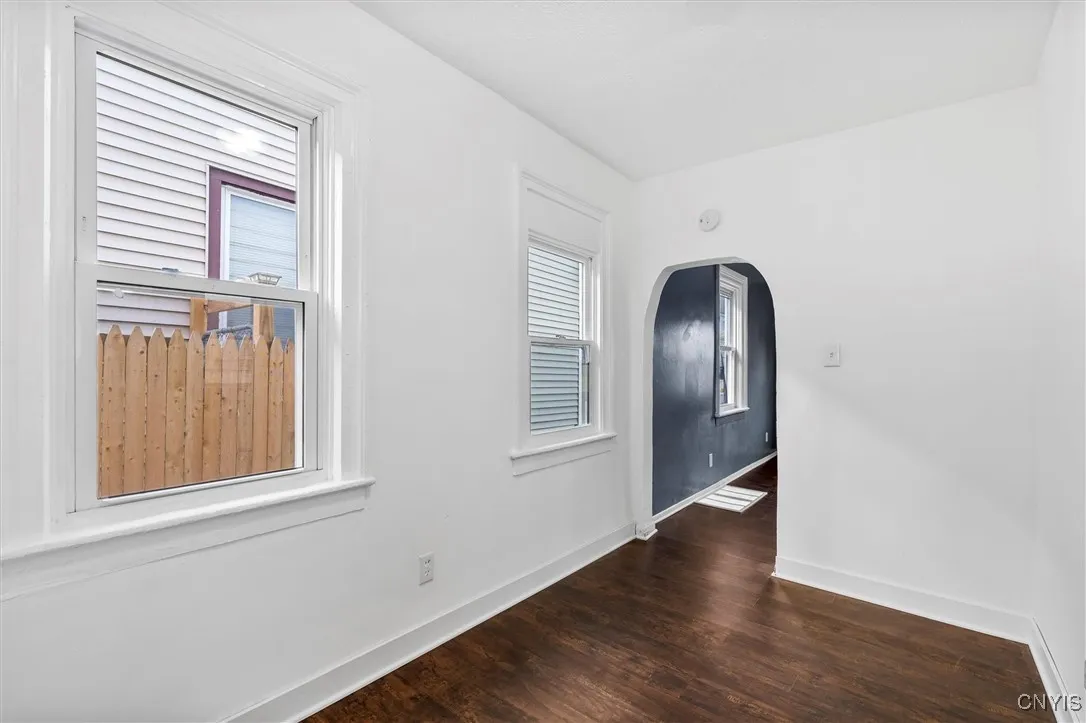 811 1st North Street, Syracuse, New York 13208, Syracuse, New York 13208, 2 Bedrooms Bedrooms, 5 Rooms Rooms,1 BathroomBathrooms,Residential Lease,For Rent,811 1st North Street, Syracuse, New York 13208,0,S1650801