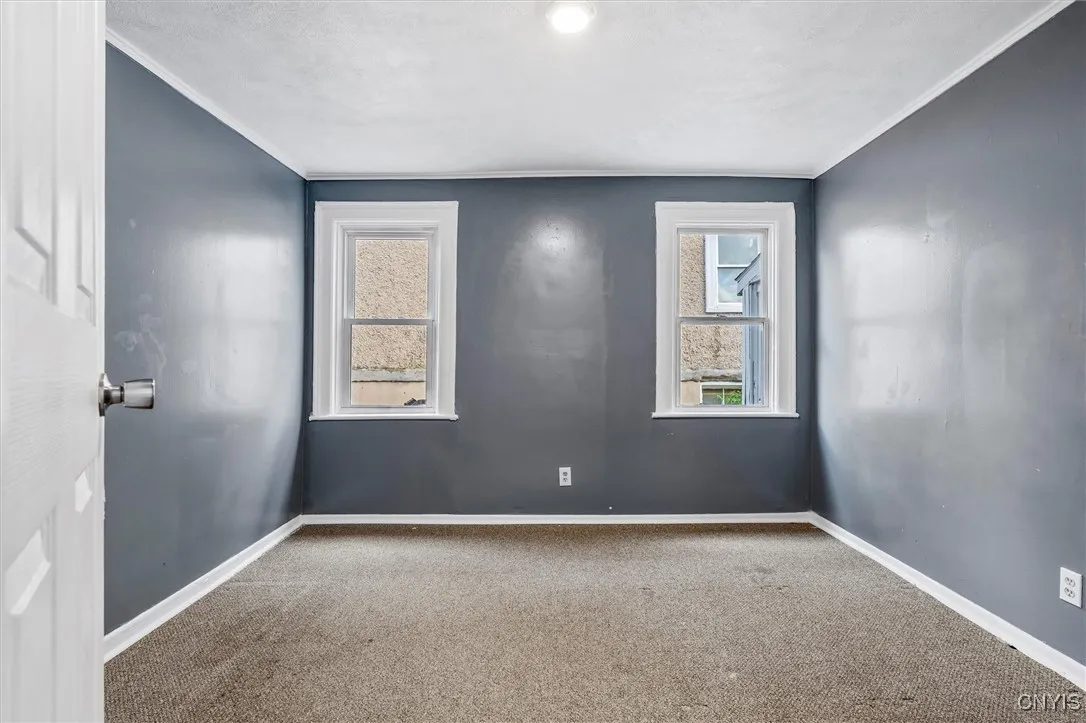 811 1st North Street, Syracuse, New York 13208, Syracuse, New York 13208, 2 Bedrooms Bedrooms, 5 Rooms Rooms,1 BathroomBathrooms,Residential Lease,For Rent,811 1st North Street, Syracuse, New York 13208,0,S1650801