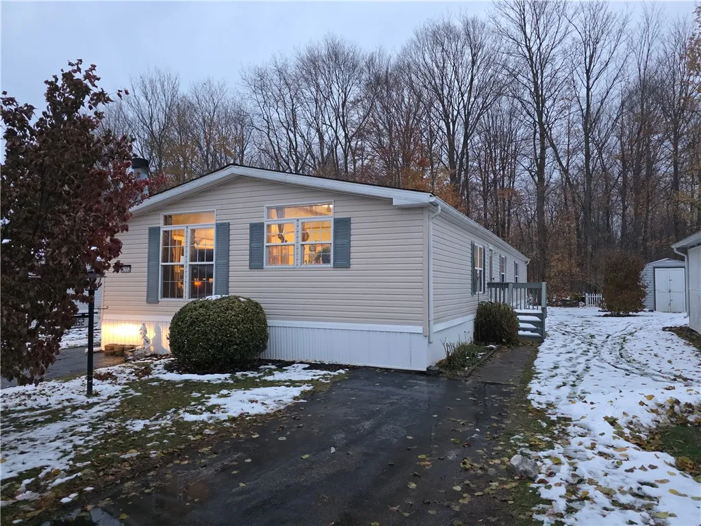 6352 Stillmeadow Way, Williamson, New York 14589, Williamson, New York 14589, 3 Bedrooms Bedrooms, 8 Rooms Rooms,2 BathroomsBathrooms,Residential,For Sale,6352 Stillmeadow Way, Williamson, New York 14589,0,R1650808