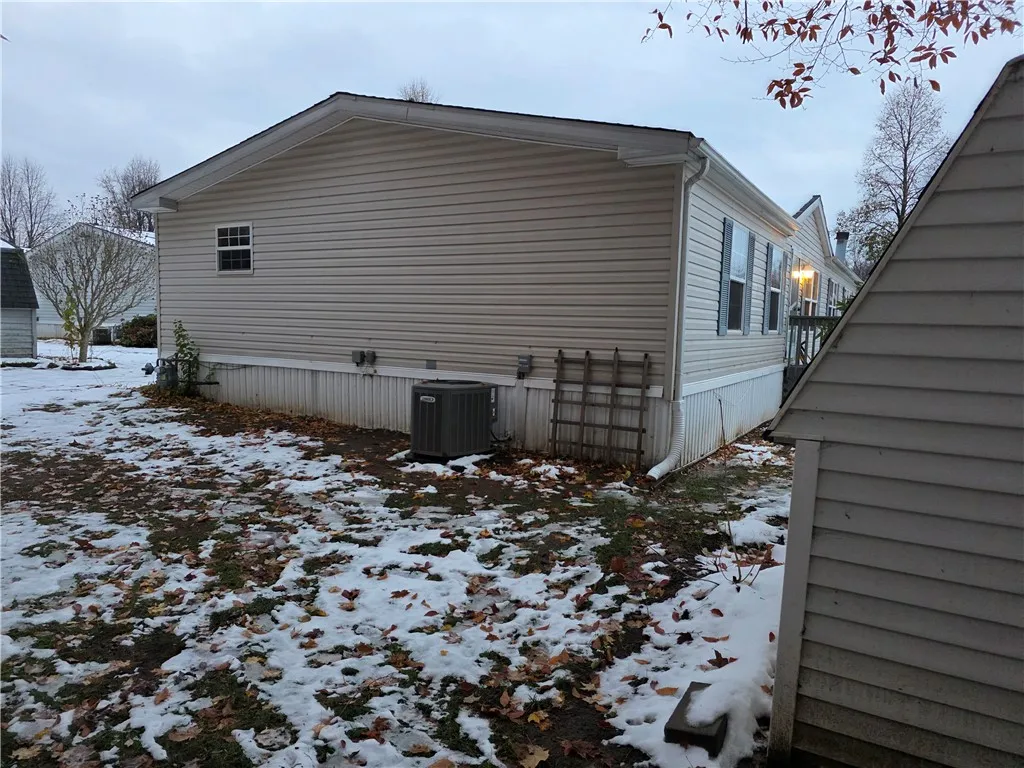 6352 Stillmeadow Way, Williamson, New York 14589, Williamson, New York 14589, 3 Bedrooms Bedrooms, 8 Rooms Rooms,2 BathroomsBathrooms,Residential,For Sale,6352 Stillmeadow Way, Williamson, New York 14589,0,R1650808