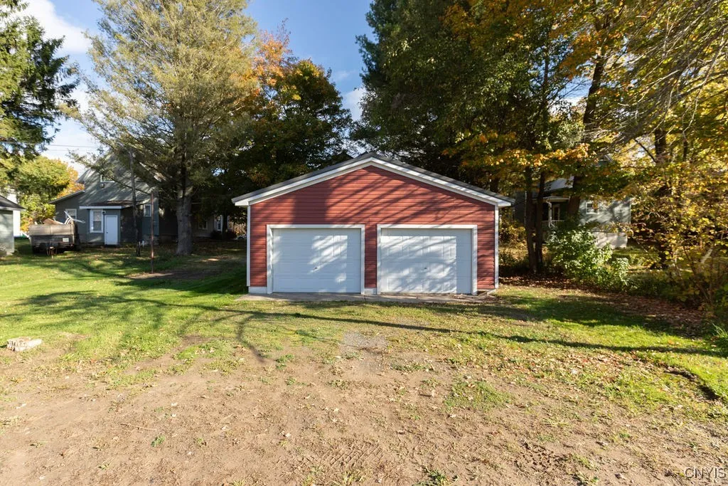 64 South Jefferson Street, Richland, New York 1314, Richland, New York 13142, 3 Bedrooms Bedrooms, 7 Rooms Rooms,2 BathroomsBathrooms,Residential,For Sale,64 South Jefferson Street, Richland, New York 1314,0,S1650562