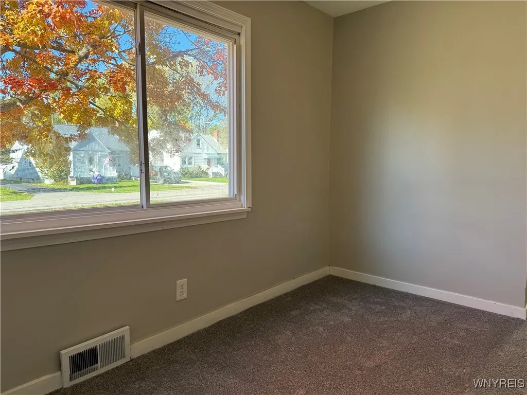 3445 Wallace Drive, Grand Island, New York 14072, Grand Island, New York 14072, 3 Bedrooms Bedrooms, 6 Rooms Rooms,1 BathroomBathrooms,Residential Lease,For Rent,3445 Wallace Drive, Grand Island, New York 14072,0,B1650825