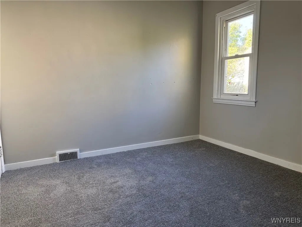 3445 Wallace Drive, Grand Island, New York 14072, Grand Island, New York 14072, 3 Bedrooms Bedrooms, 6 Rooms Rooms,1 BathroomBathrooms,Residential Lease,For Rent,3445 Wallace Drive, Grand Island, New York 14072,0,B1650825