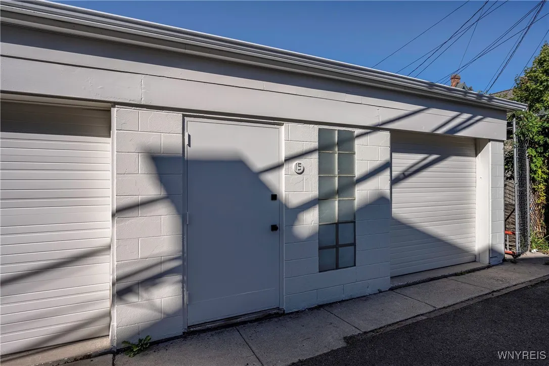 13 Park Street, Buffalo, New York 14201, Buffalo, New York 14201, 2 Bedrooms Bedrooms, 4 Rooms Rooms,1 BathroomBathrooms,Residential,For Sale,13 Park Street, Buffalo, New York 14201,0,B1650675