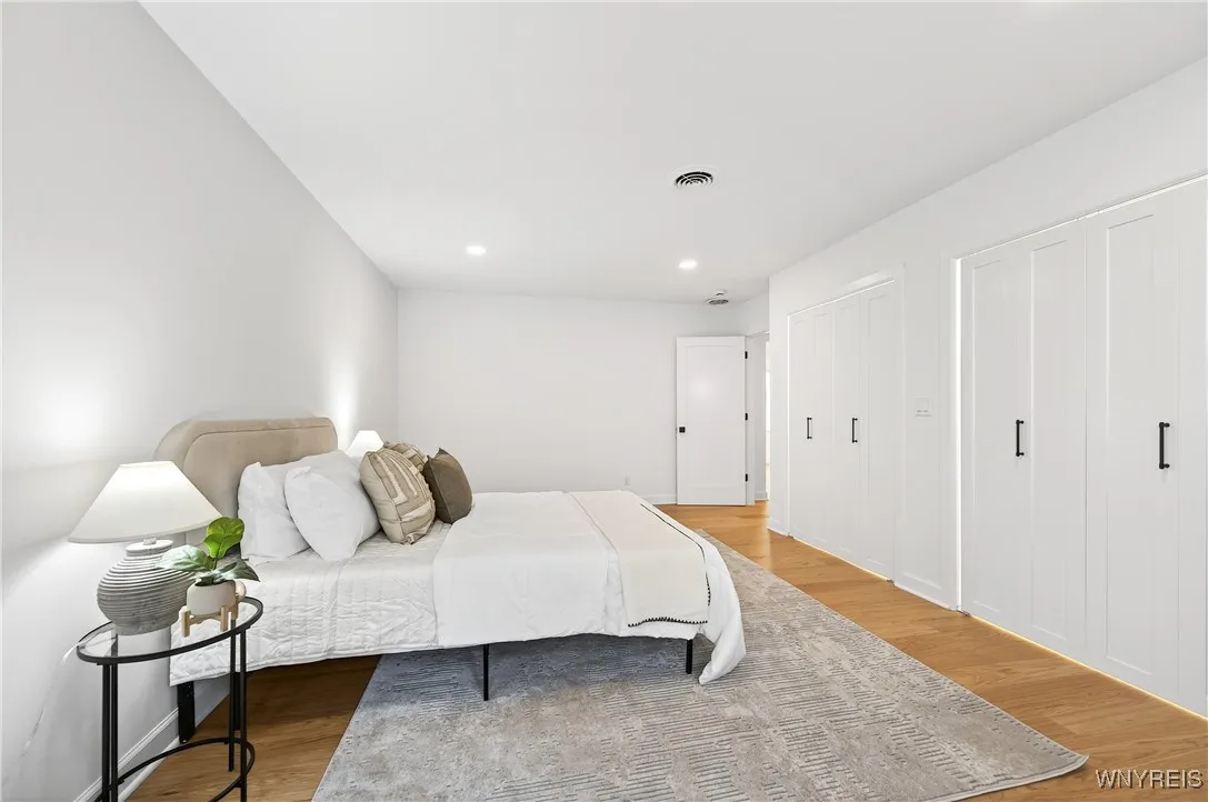 13 Park Street, Buffalo, New York 14201, Buffalo, New York 14201, 2 Bedrooms Bedrooms, 4 Rooms Rooms,1 BathroomBathrooms,Residential,For Sale,13 Park Street, Buffalo, New York 14201,0,B1650675