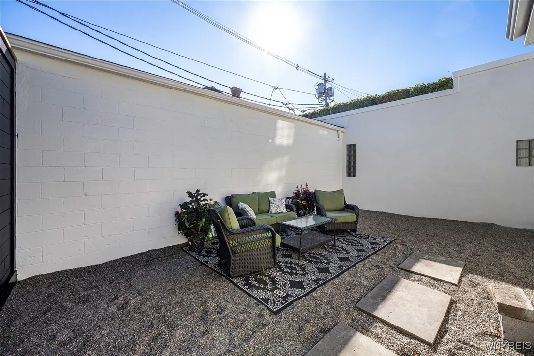 13 Park Street, Buffalo, New York 14201, Buffalo, New York 14201, 2 Bedrooms Bedrooms, 4 Rooms Rooms,1 BathroomBathrooms,Residential,For Sale,13 Park Street, Buffalo, New York 14201,0,B1650675