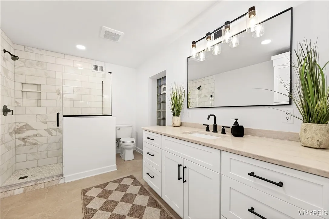 13 Park Street, Buffalo, New York 14201, Buffalo, New York 14201, 2 Bedrooms Bedrooms, 4 Rooms Rooms,1 BathroomBathrooms,Residential,For Sale,13 Park Street, Buffalo, New York 14201,0,B1650675