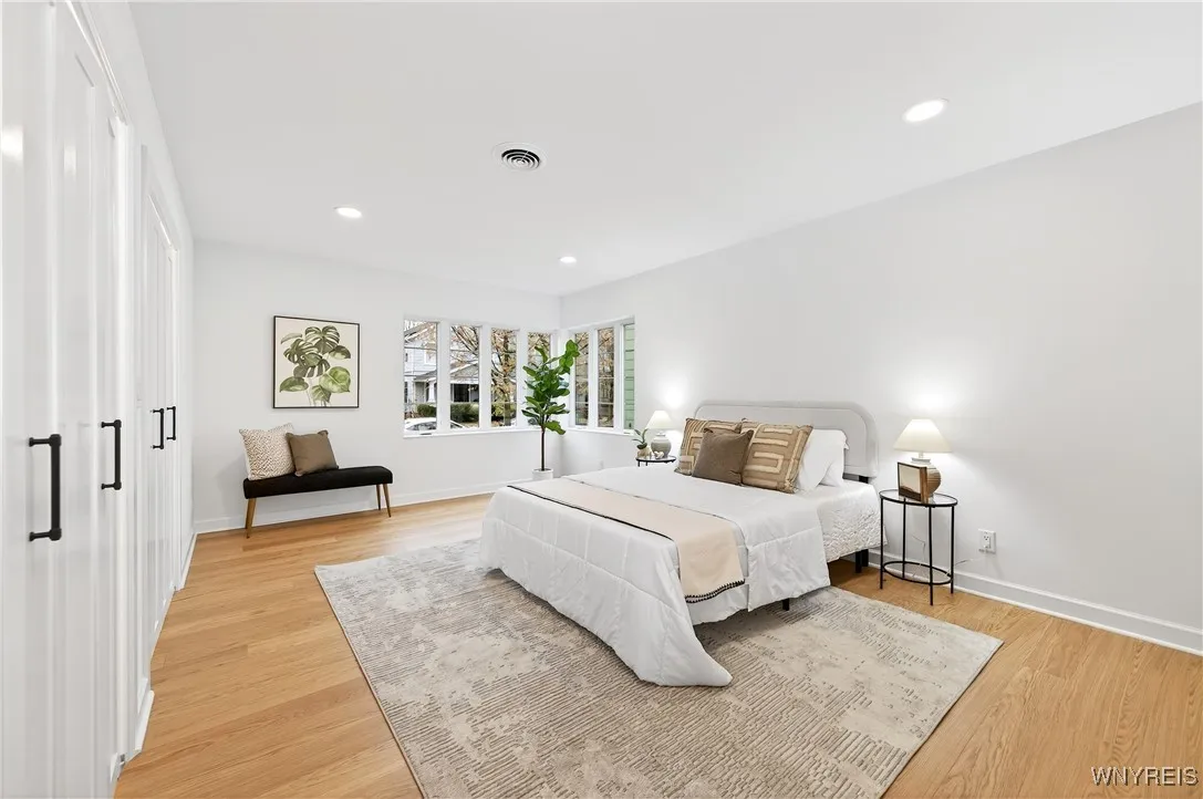 13 Park Street, Buffalo, New York 14201, Buffalo, New York 14201, 2 Bedrooms Bedrooms, 4 Rooms Rooms,1 BathroomBathrooms,Residential,For Sale,13 Park Street, Buffalo, New York 14201,0,B1650675