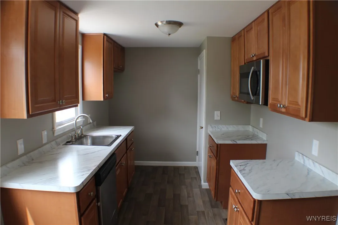 110 Susan Lane, Cheektowaga, New York 14225, Cheektowaga, New York 14225, 3 Bedrooms Bedrooms, 6 Rooms Rooms,1 BathroomBathrooms,Residential Lease,For Rent,110 Susan Lane, Cheektowaga, New York 14225,0,B1650832