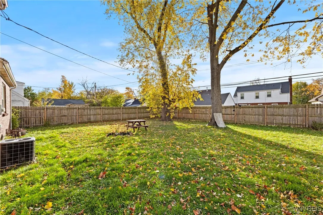 42 Jasper Drive, Amherst, New York 14226, Amherst, New York 14226, 4 Bedrooms Bedrooms, 9 Rooms Rooms,2 BathroomsBathrooms,Residential,For Sale,42 Jasper Drive, Amherst, New York 14226,0,B1650687