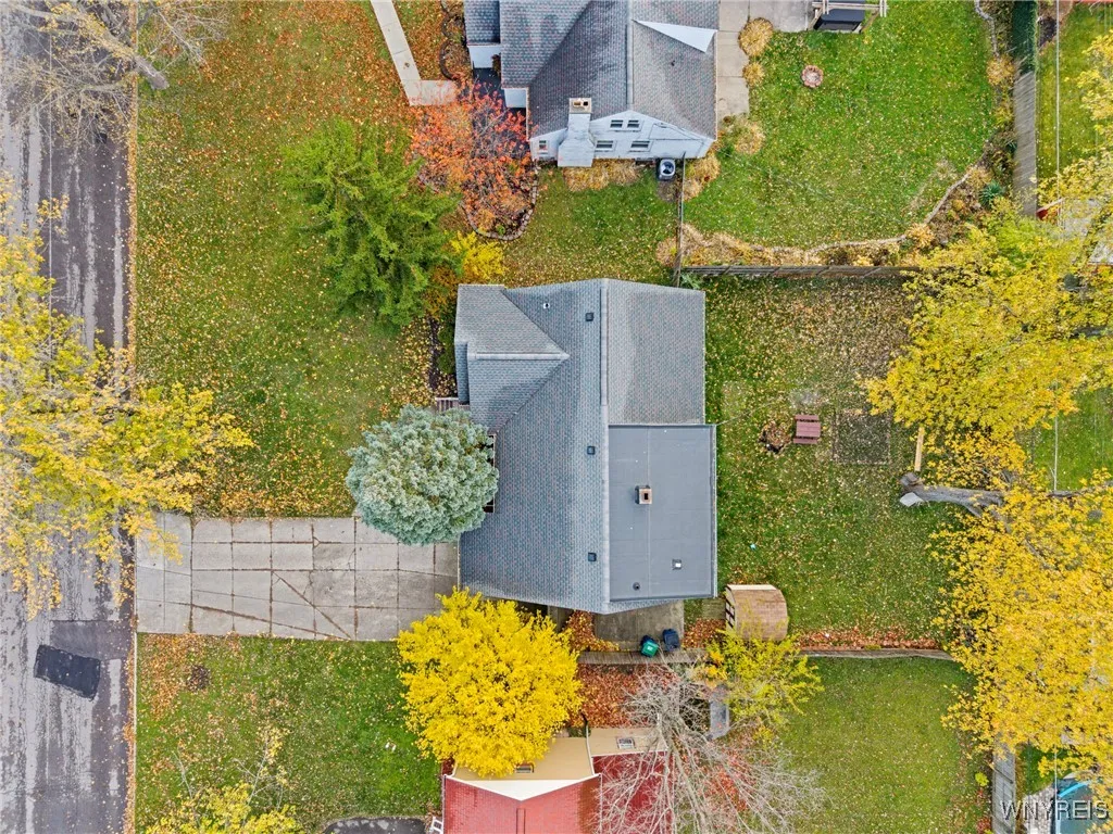 42 Jasper Drive, Amherst, New York 14226, Amherst, New York 14226, 4 Bedrooms Bedrooms, 9 Rooms Rooms,2 BathroomsBathrooms,Residential,For Sale,42 Jasper Drive, Amherst, New York 14226,0,B1650687