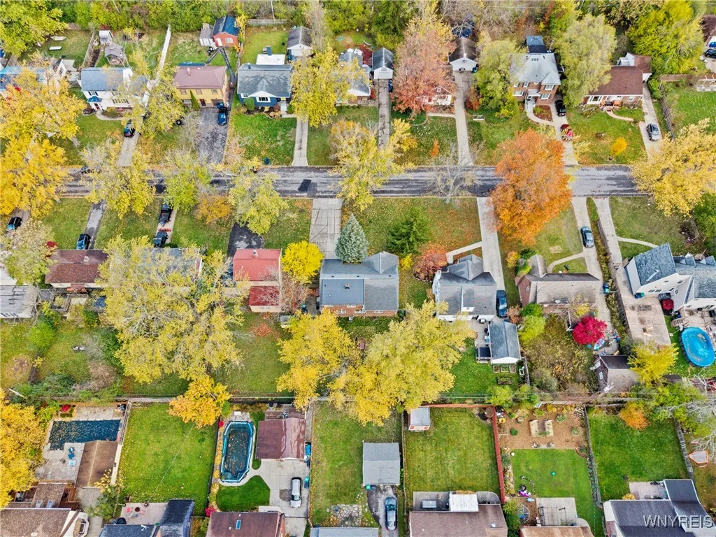 42 Jasper Drive, Amherst, New York 14226, Amherst, New York 14226, 4 Bedrooms Bedrooms, 9 Rooms Rooms,2 BathroomsBathrooms,Residential,For Sale,42 Jasper Drive, Amherst, New York 14226,0,B1650687