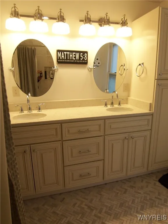 48 Ellicott Avenue, Batavia City, New York 14020, Batavia City, New York 14020, 4 Bedrooms Bedrooms, 9 Rooms Rooms,2 BathroomsBathrooms,Residential,For Sale,48 Ellicott Avenue, Batavia City, New York 14020,0,B1649285