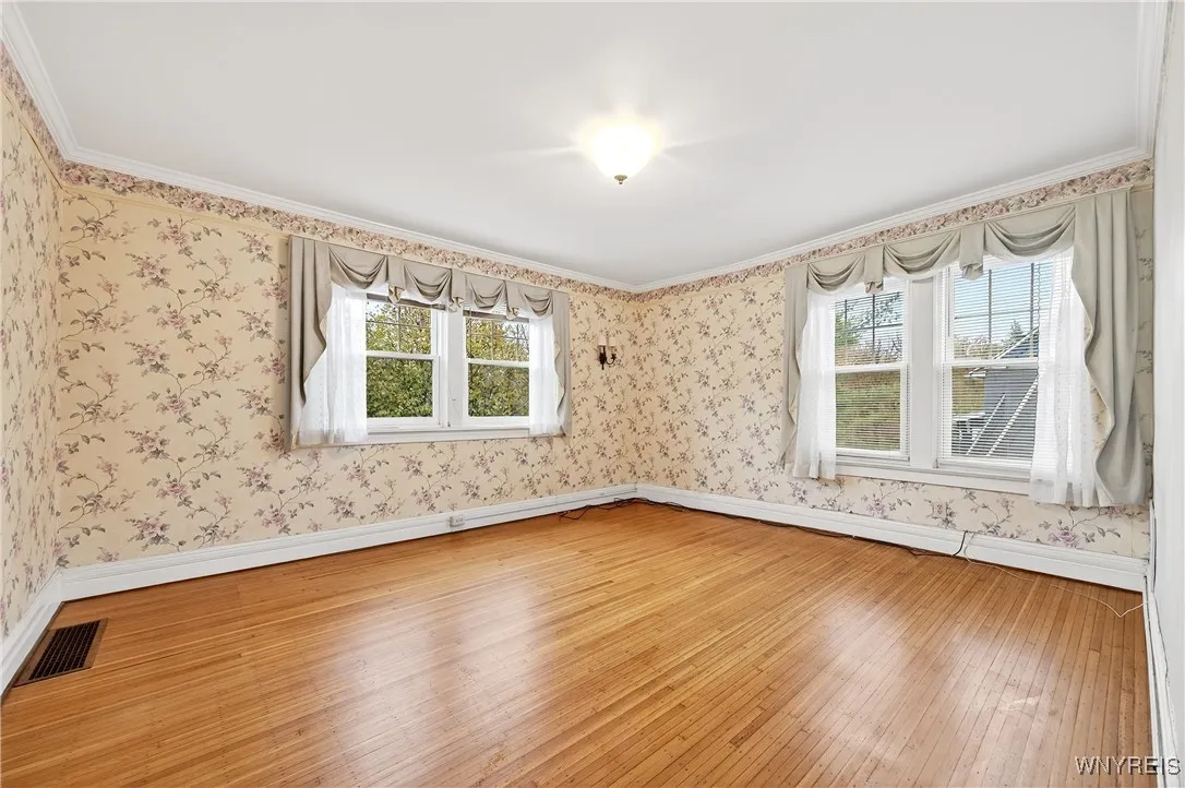 110 Linden Avenue, Buffalo, New York 14214, Buffalo, New York 14214, 3 Bedrooms Bedrooms, 7 Rooms Rooms,1 BathroomBathrooms,Residential,For Sale,110 Linden Avenue, Buffalo, New York 14214,0,B1650580