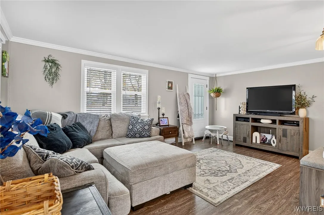 557 Meadowbrook Drive, Lewiston, New York 14092, Lewiston, New York 14092, 3 Bedrooms Bedrooms, 7 Rooms Rooms,1 BathroomBathrooms,Residential,For Sale,557 Meadowbrook Drive, Lewiston, New York 14092,0,B1650653