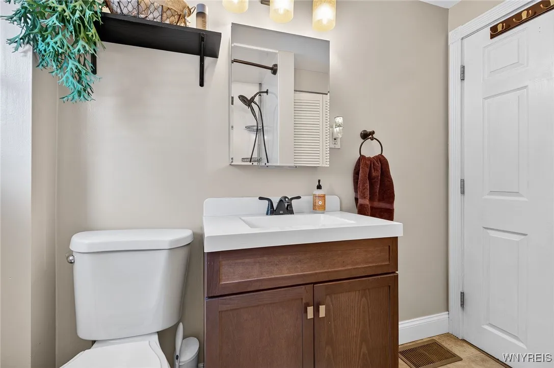 557 Meadowbrook Drive, Lewiston, New York 14092, Lewiston, New York 14092, 3 Bedrooms Bedrooms, 7 Rooms Rooms,1 BathroomBathrooms,Residential,For Sale,557 Meadowbrook Drive, Lewiston, New York 14092,0,B1650653