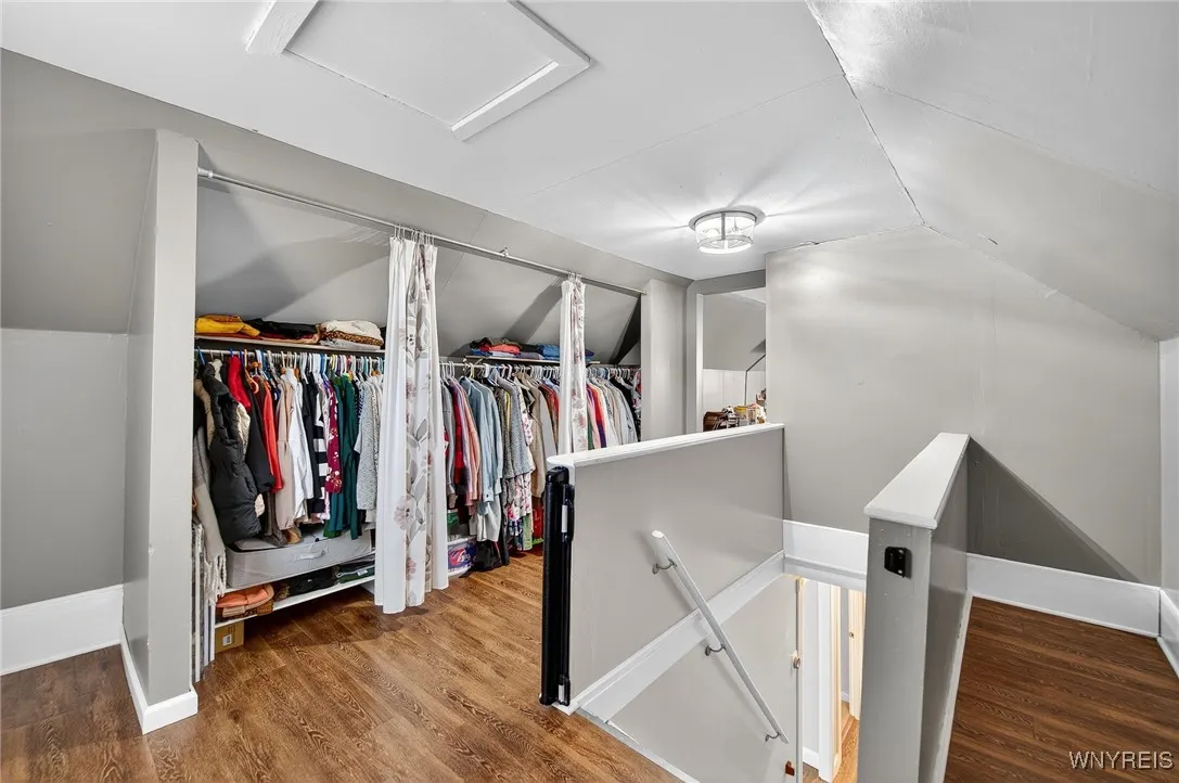 557 Meadowbrook Drive, Lewiston, New York 14092, Lewiston, New York 14092, 3 Bedrooms Bedrooms, 7 Rooms Rooms,1 BathroomBathrooms,Residential,For Sale,557 Meadowbrook Drive, Lewiston, New York 14092,0,B1650653