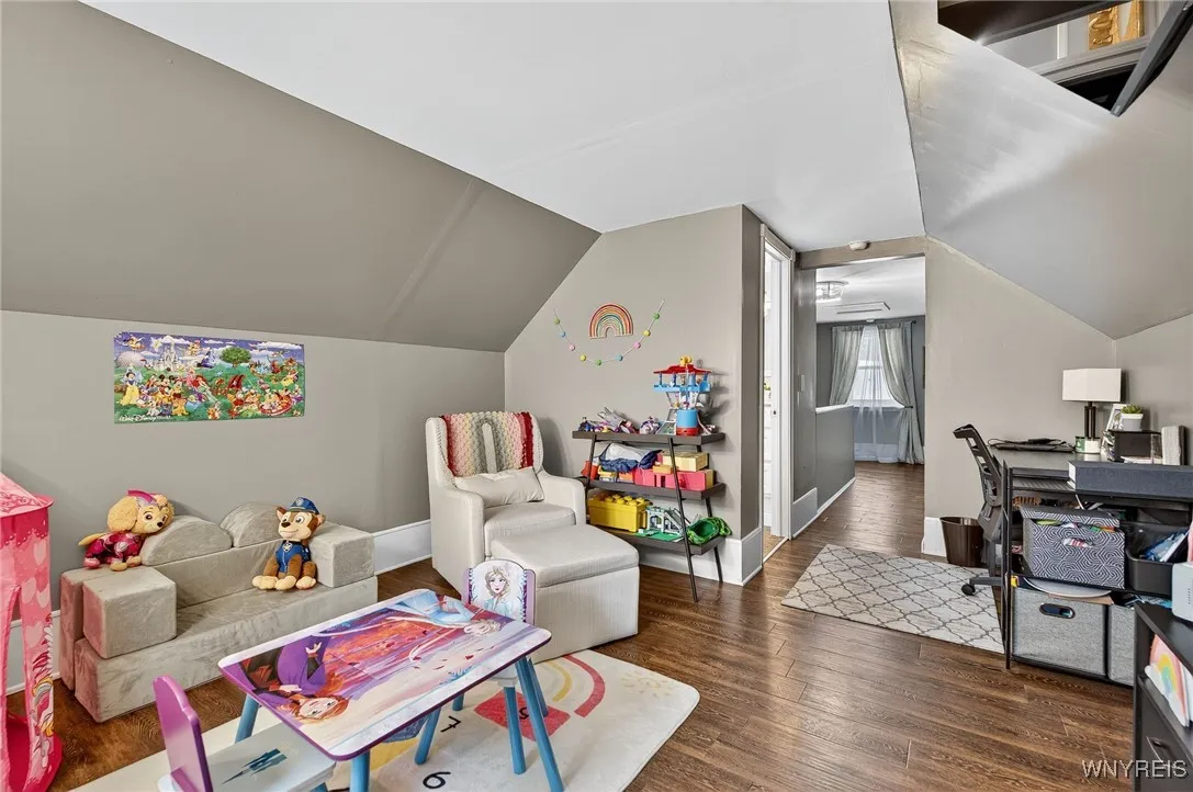 557 Meadowbrook Drive, Lewiston, New York 14092, Lewiston, New York 14092, 3 Bedrooms Bedrooms, 7 Rooms Rooms,1 BathroomBathrooms,Residential,For Sale,557 Meadowbrook Drive, Lewiston, New York 14092,0,B1650653