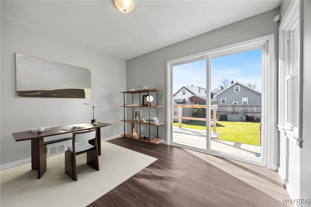 138 62nd Street, Niagara Falls, New York 14304, Niagara Falls, New York 14304, 3 Bedrooms Bedrooms, 6 Rooms Rooms,1 BathroomBathrooms,Residential Lease,For Rent,138 62nd Street, Niagara Falls, New York 14304,0,B1650829