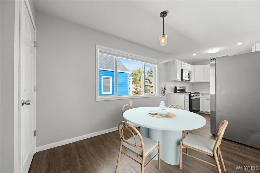 138 62nd Street, Niagara Falls, New York 14304, Niagara Falls, New York 14304, 3 Bedrooms Bedrooms, 6 Rooms Rooms,1 BathroomBathrooms,Residential Lease,For Rent,138 62nd Street, Niagara Falls, New York 14304,0,B1650829