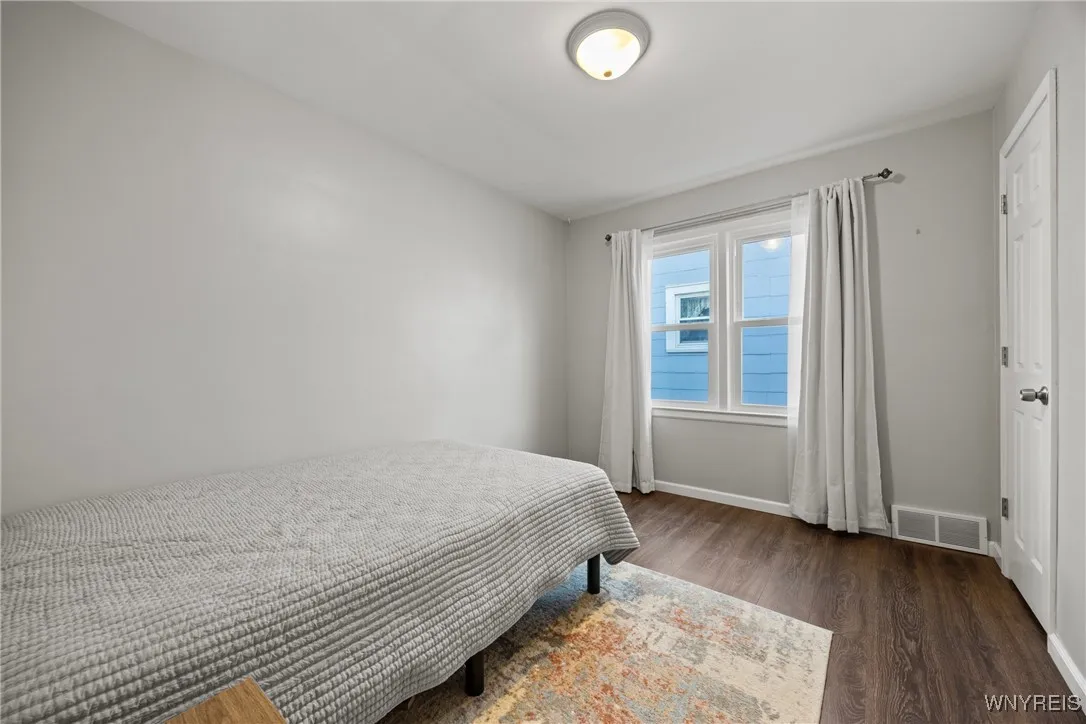 138 62nd Street, Niagara Falls, New York 14304, Niagara Falls, New York 14304, 3 Bedrooms Bedrooms, 6 Rooms Rooms,1 BathroomBathrooms,Residential Lease,For Rent,138 62nd Street, Niagara Falls, New York 14304,0,B1650829