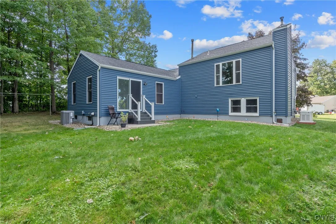 9554 Bantry Lane, Cicero, New York 13029, Cicero, New York 13029, 4 Bedrooms Bedrooms, 10 Rooms Rooms,2 BathroomsBathrooms,Residential,For Sale,9554 Bantry Lane, Cicero, New York 13029,0,S1650681