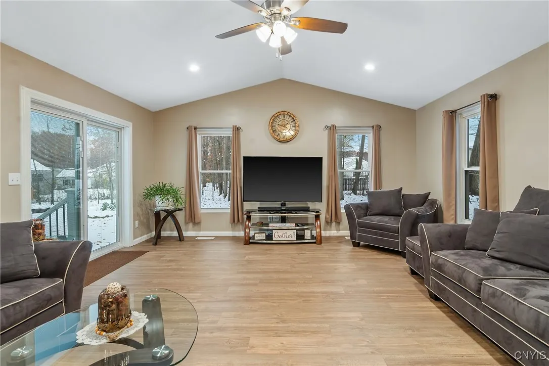 9554 Bantry Lane, Cicero, New York 13029, Cicero, New York 13029, 4 Bedrooms Bedrooms, 10 Rooms Rooms,2 BathroomsBathrooms,Residential,For Sale,9554 Bantry Lane, Cicero, New York 13029,0,S1650681