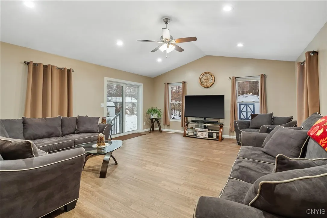 9554 Bantry Lane, Cicero, New York 13029, Cicero, New York 13029, 4 Bedrooms Bedrooms, 10 Rooms Rooms,2 BathroomsBathrooms,Residential,For Sale,9554 Bantry Lane, Cicero, New York 13029,0,S1650681