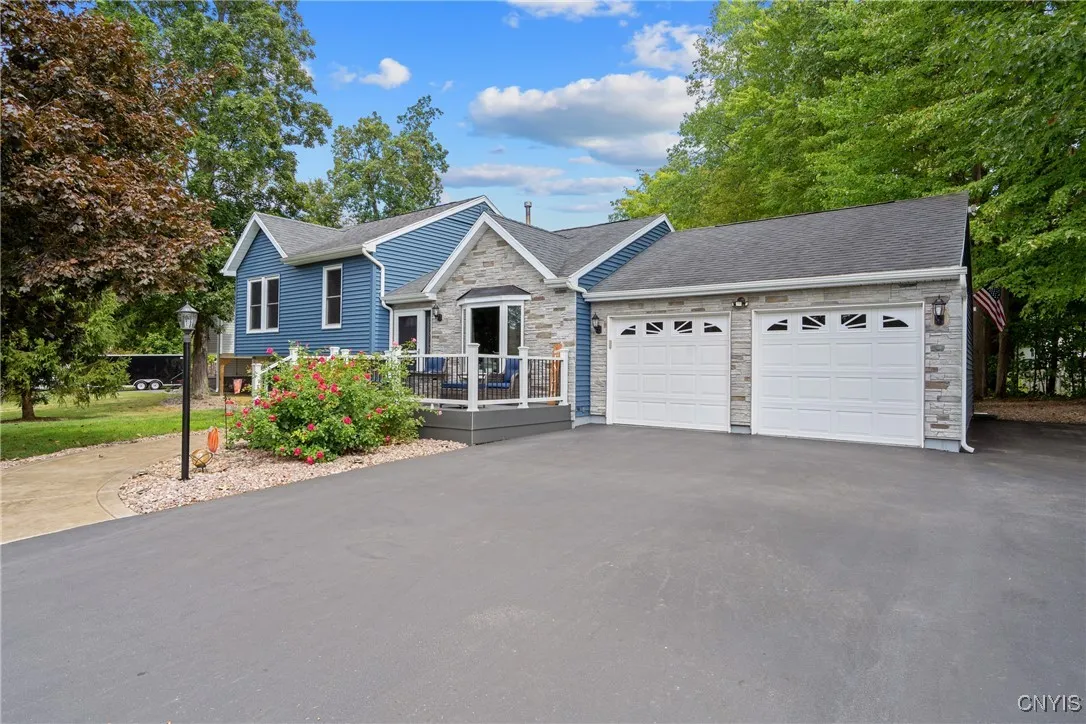 9554 Bantry Lane, Cicero, New York 13029, Cicero, New York 13029, 4 Bedrooms Bedrooms, 10 Rooms Rooms,2 BathroomsBathrooms,Residential,For Sale,9554 Bantry Lane, Cicero, New York 13029,0,S1650681