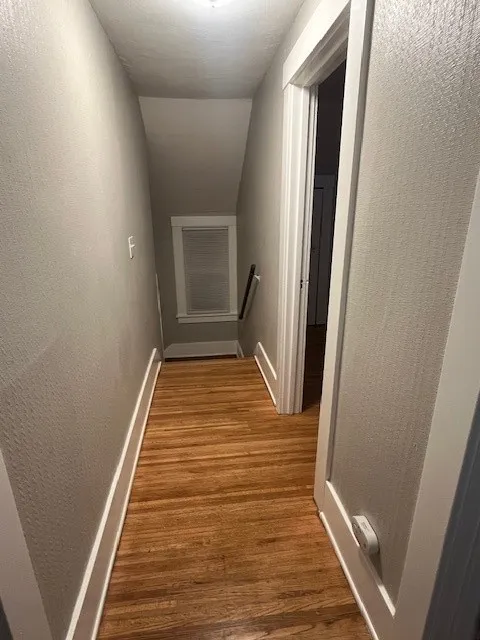 188 Scottsville Road, Rochester, New York 14611, Rochester, New York 14611, 3 Bedrooms Bedrooms, 8 Rooms Rooms,1 BathroomBathrooms,Residential Lease,For Rent,188 Scottsville Road, Rochester, New York 14611,0,R1650823