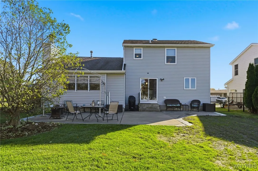 28 Baywood Drive, Cheektowaga, New York 14227, Cheektowaga, New York 14227, 3 Bedrooms Bedrooms, 6 Rooms Rooms,1 BathroomBathrooms,Residential,For Sale,28 Baywood Drive, Cheektowaga, New York 14227,0,B1650206