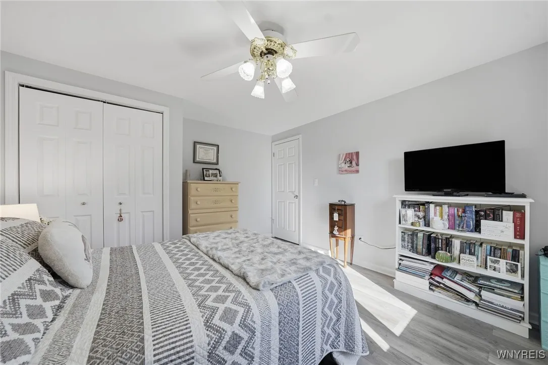 28 Baywood Drive, Cheektowaga, New York 14227, Cheektowaga, New York 14227, 3 Bedrooms Bedrooms, 6 Rooms Rooms,1 BathroomBathrooms,Residential,For Sale,28 Baywood Drive, Cheektowaga, New York 14227,0,B1650206